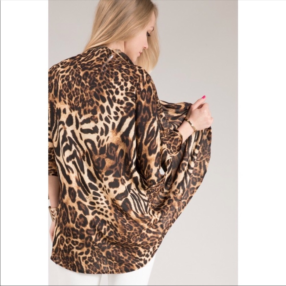 Leopard Print Shrug - Picture 3 of 4